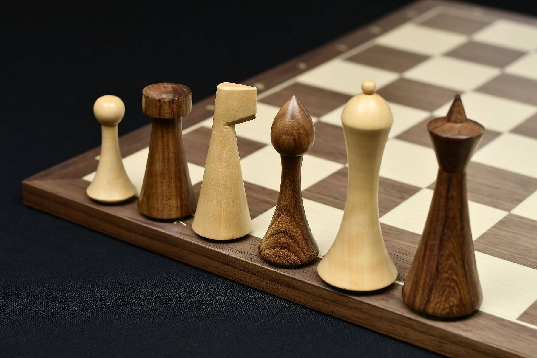 Minimalist Artistic Chess Pieces <br>in Boxwood