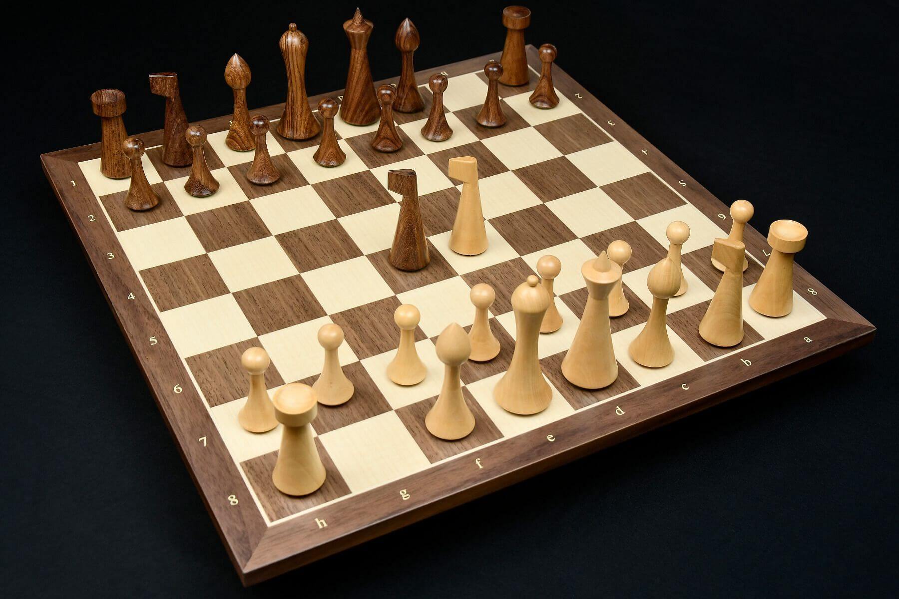 Minimalist Artistic Chess Pieces <br>in Boxwood