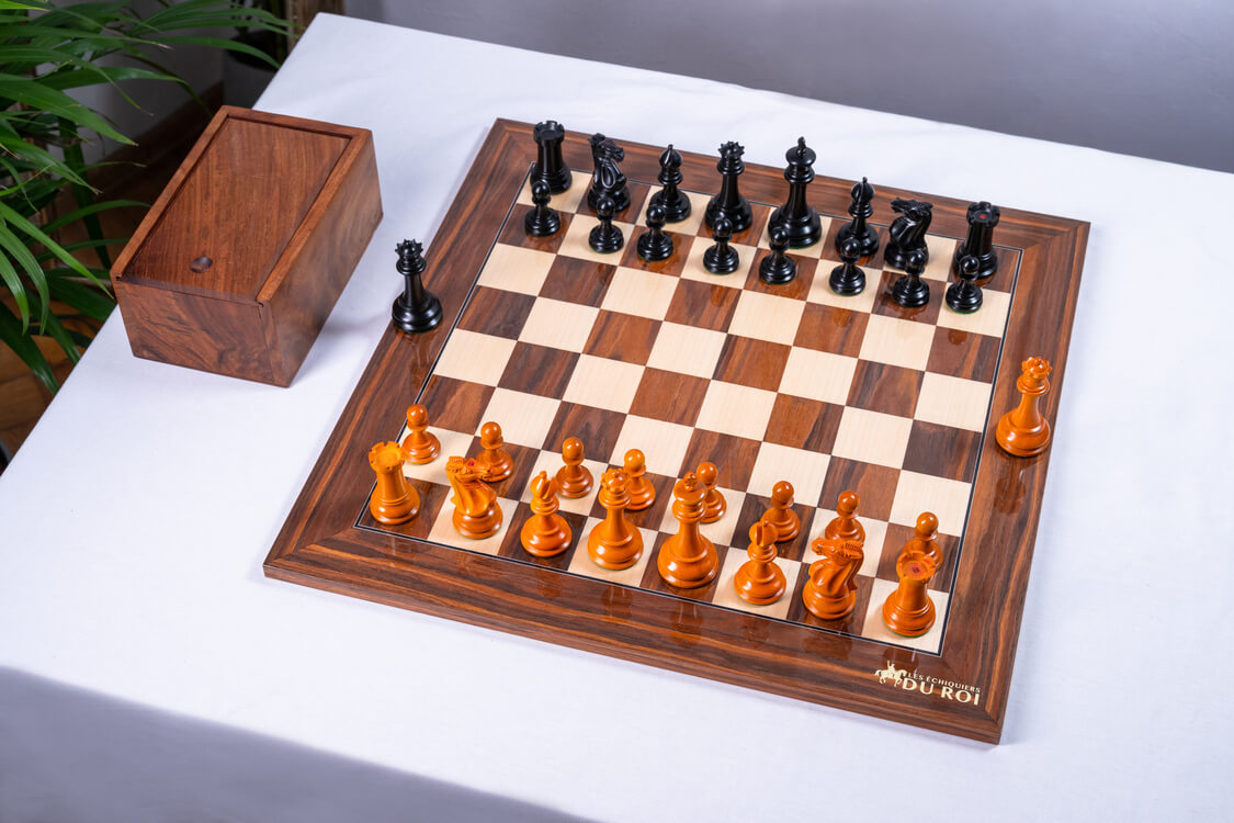 Schaakspel Antiek <br>in palissander en buxushout
