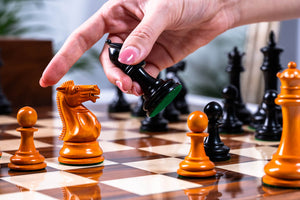 Schaakspel Antiek <br>in palissander en buxushout