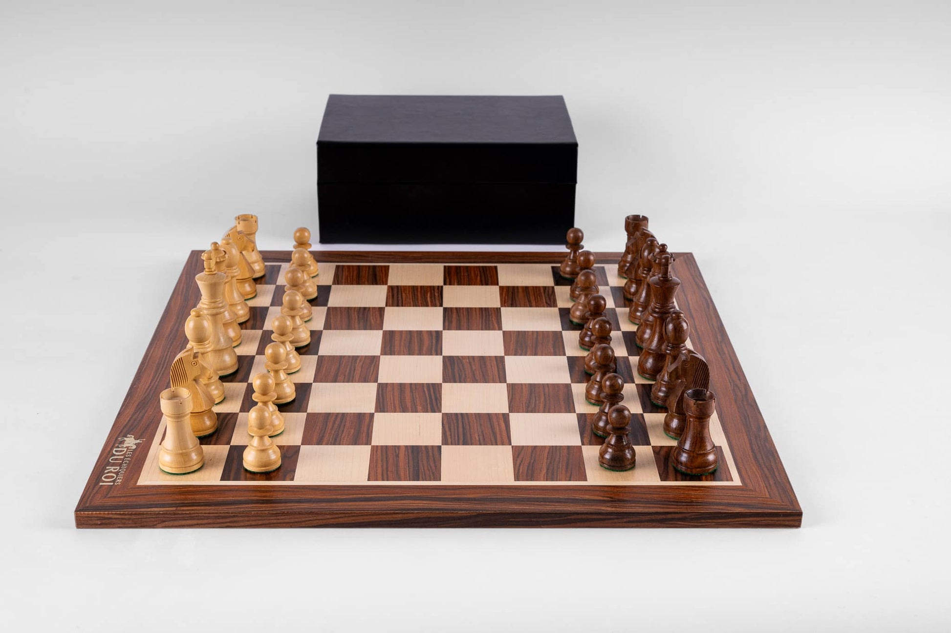 Juego de ajedrez Majesty <br>Fabricado en palisandro