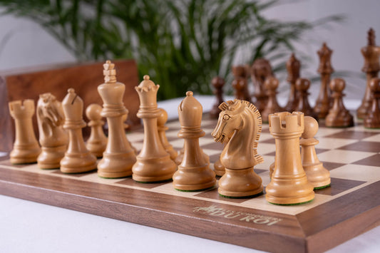 'Dynastie' Chess Set <br>Crafted in Walnut Wood