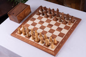 Juego de ajedrez Delicacy <br>Fabricado en caoba