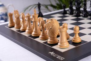 Splendeur Chess Set <br>Crafted in Poplar and Maple