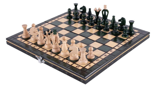 'Pomme' Chess Set <br>Crafted in Hornbeam Wood