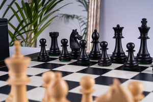 Chess Set Galerie <br>in Ebony & Boxwood