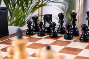 Banner Chess Set <br>en caoba y boj