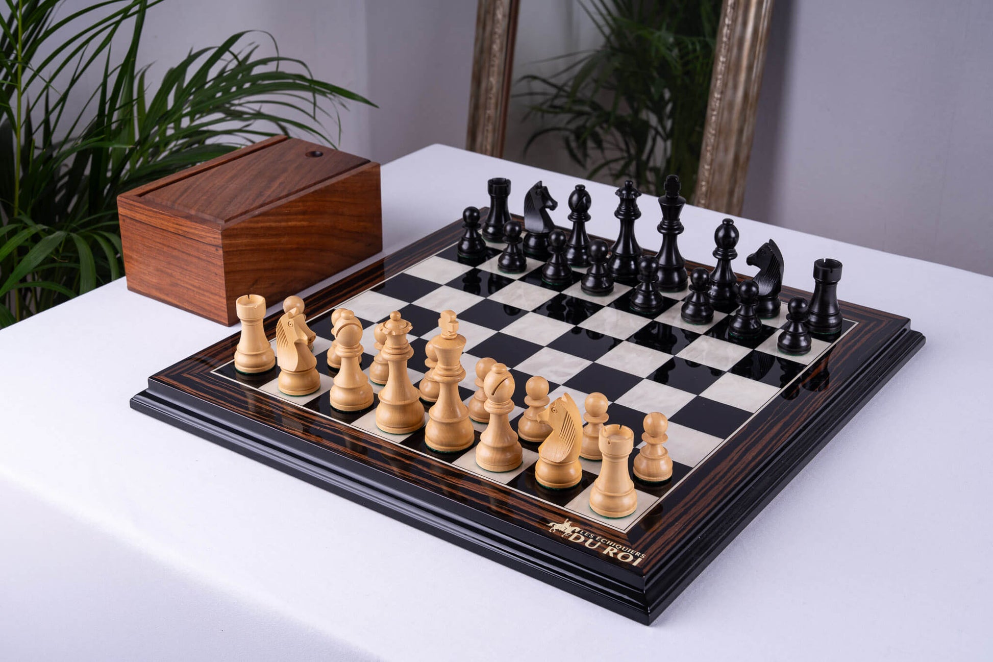 Chess Set Transmission <br>in Ebony et Boxwood