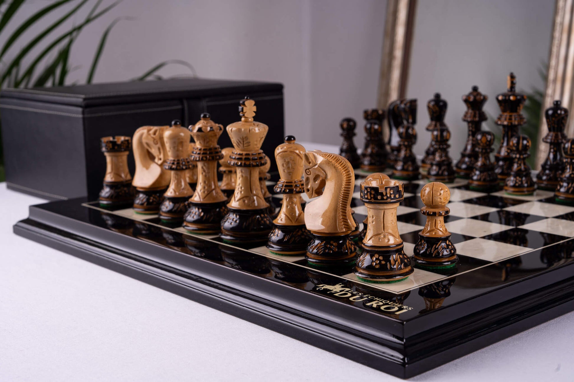 Juego de ajedrez Pureté <br>en tulipwood y arce