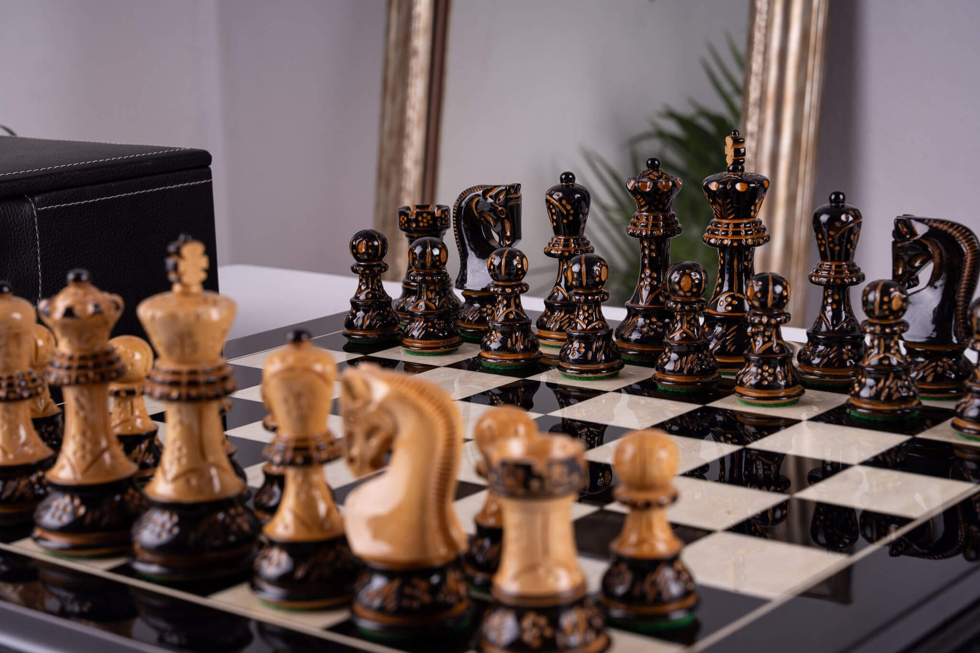 Juego de ajedrez Pureté <br>en tulipwood y arce