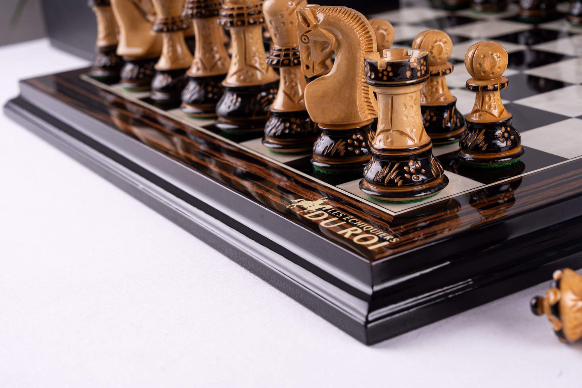 Chess Set lÉternel <br>in Ebony