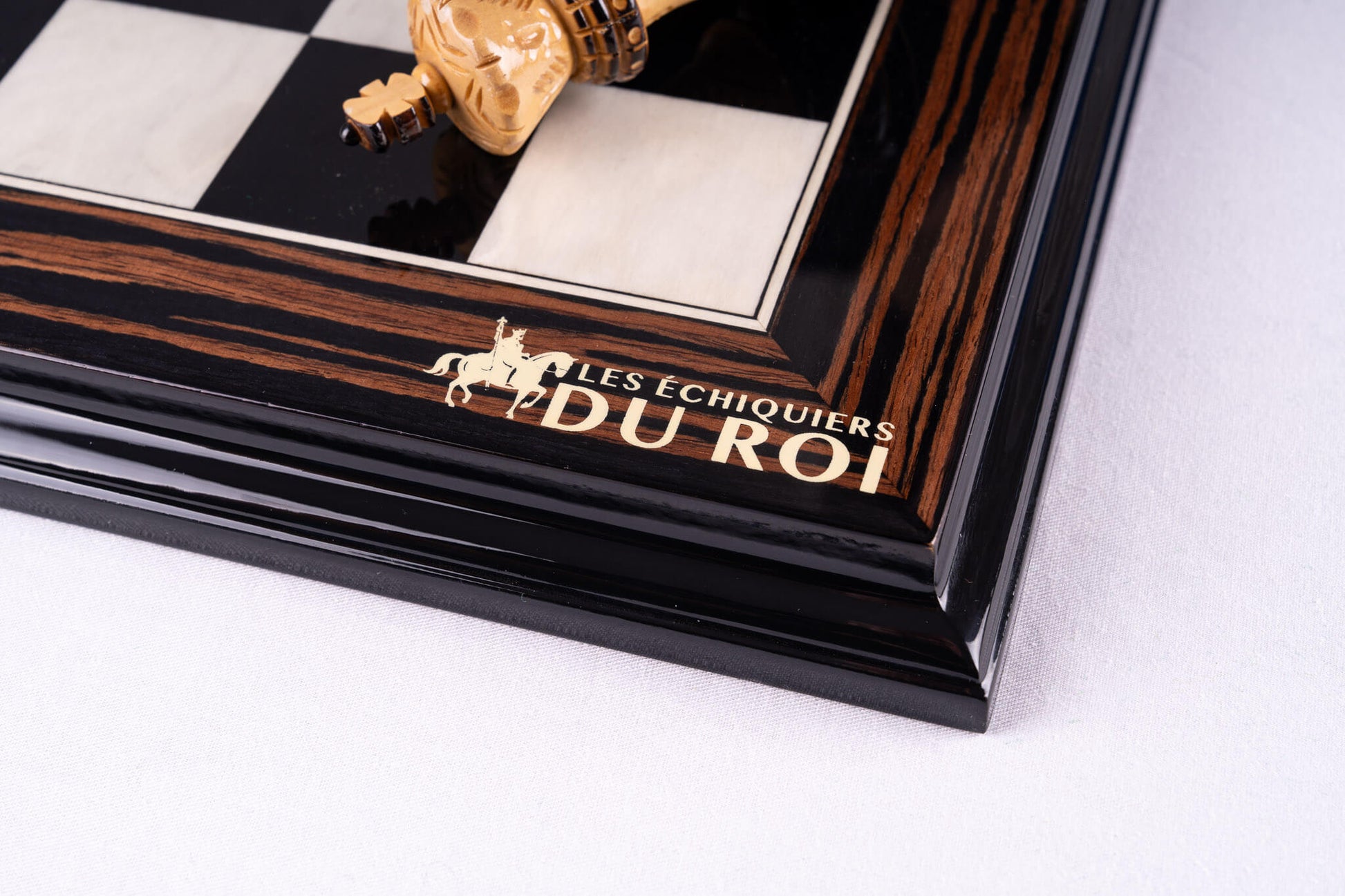 Chess Set lÉternel <br>in Ebony