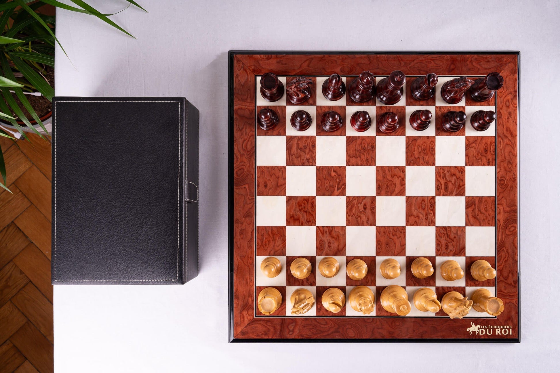 Chess Set Quintessence <br>in Ash Burl