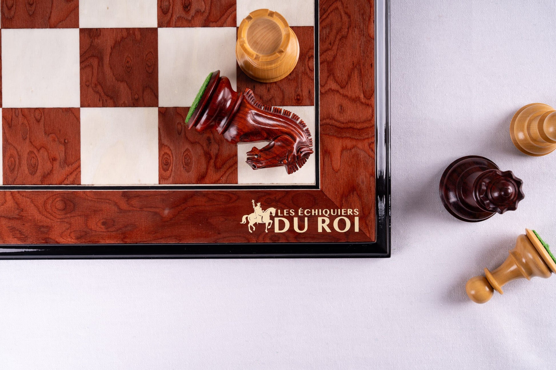 Chess Set Quintessence <br>in Ash Burl