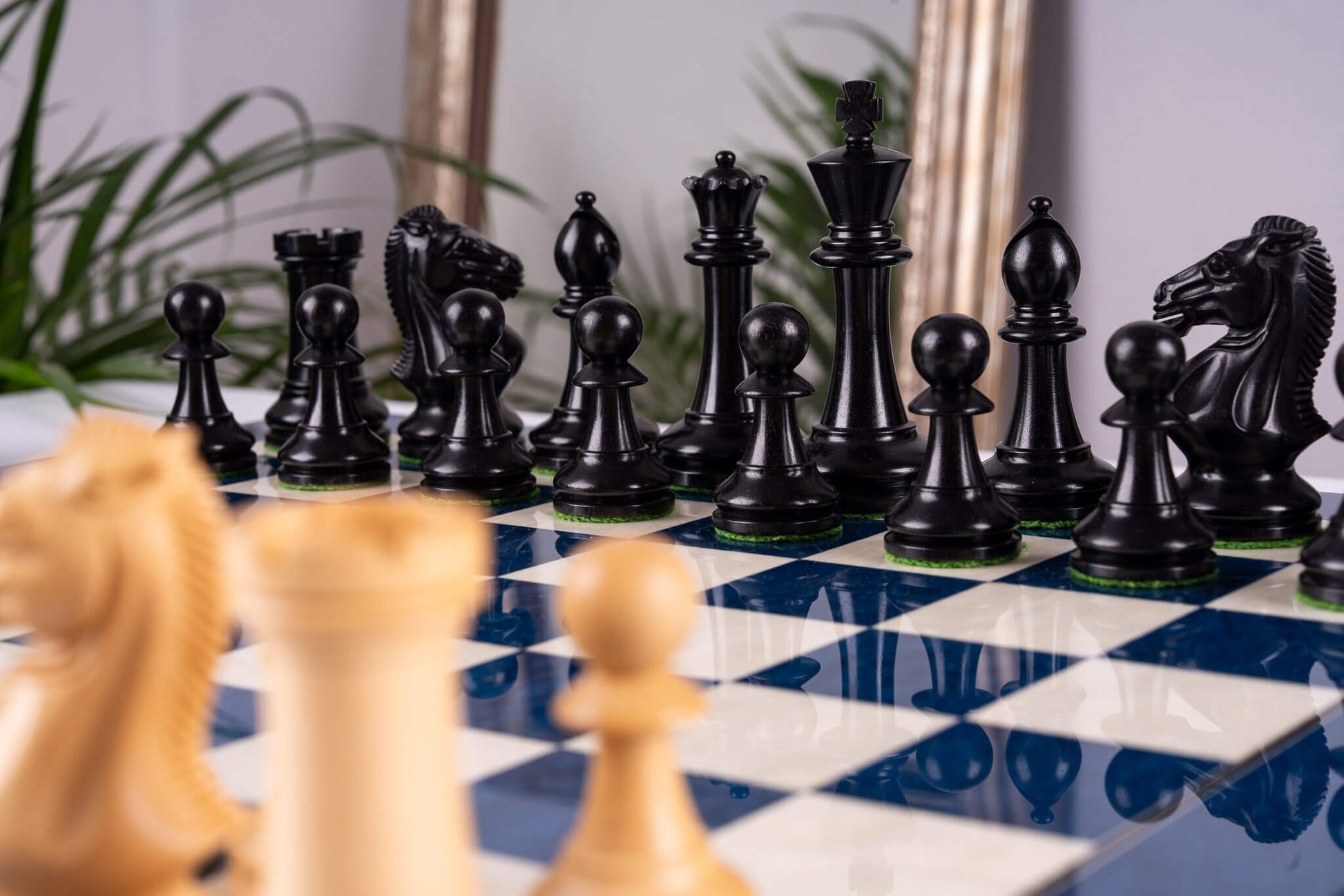 Chess Set Blue Céleste <br>in Ash Burl