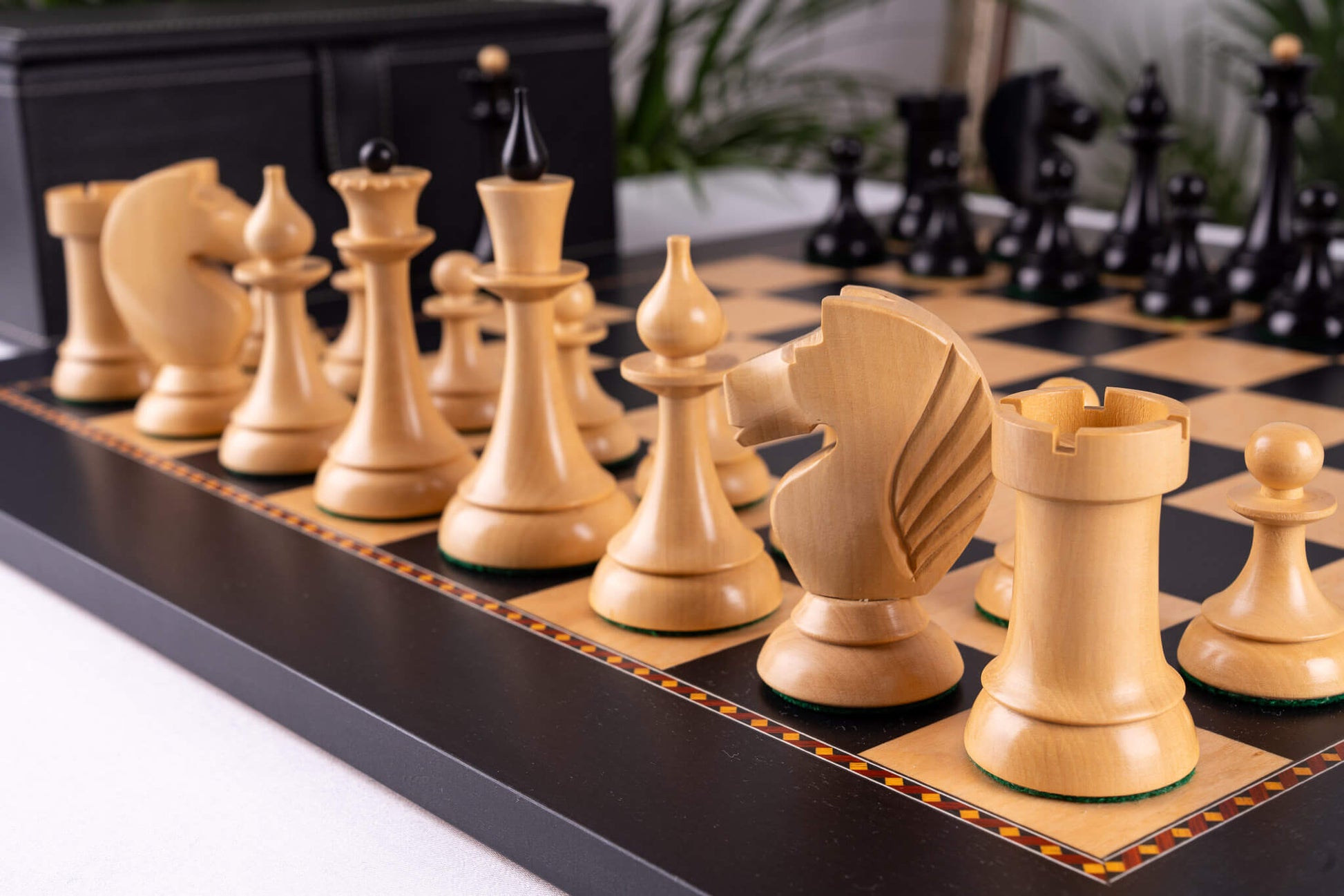 Chess Set <br>Gambit Royal