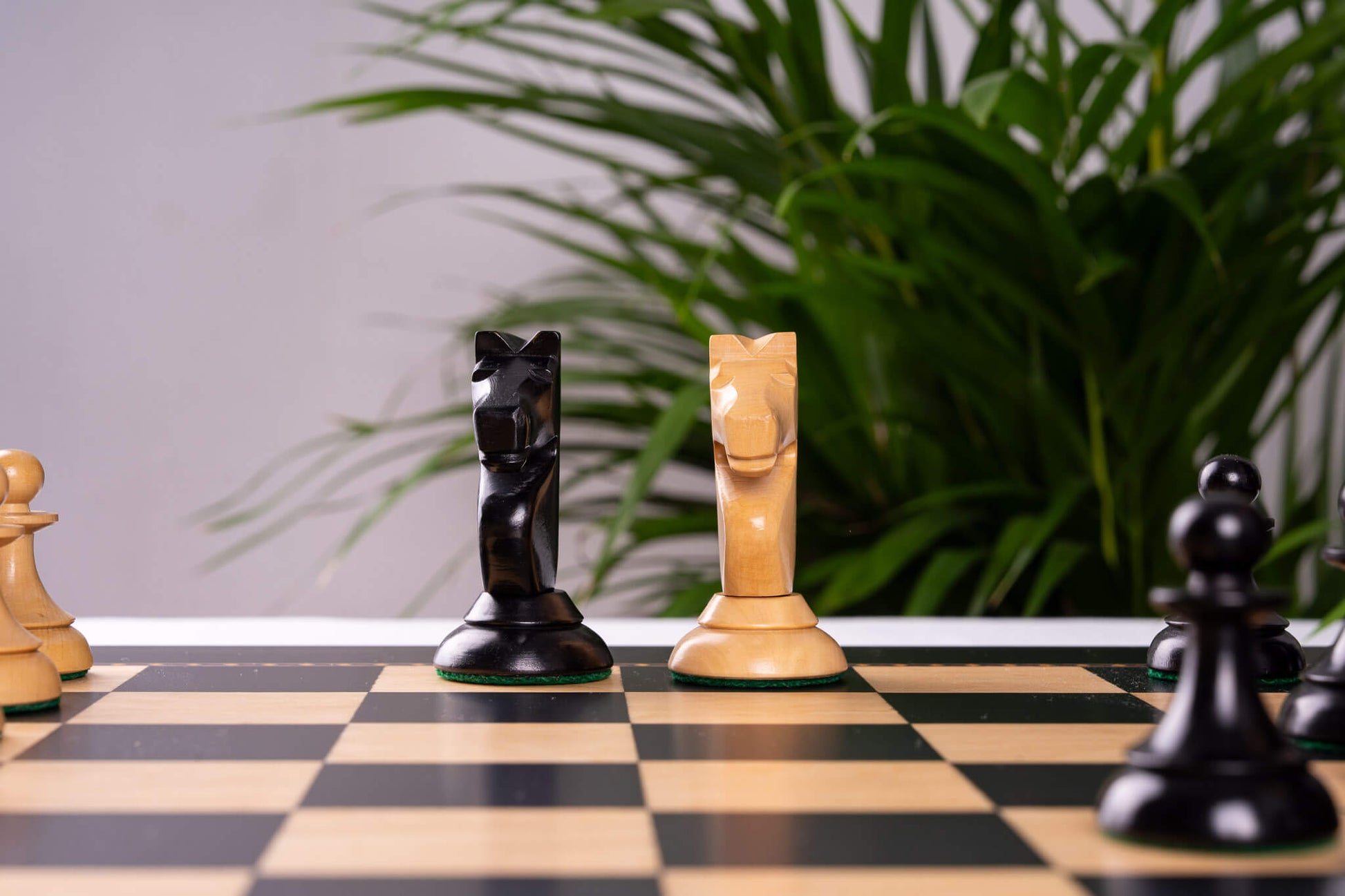 Chess Set <br>Gambit Royal
