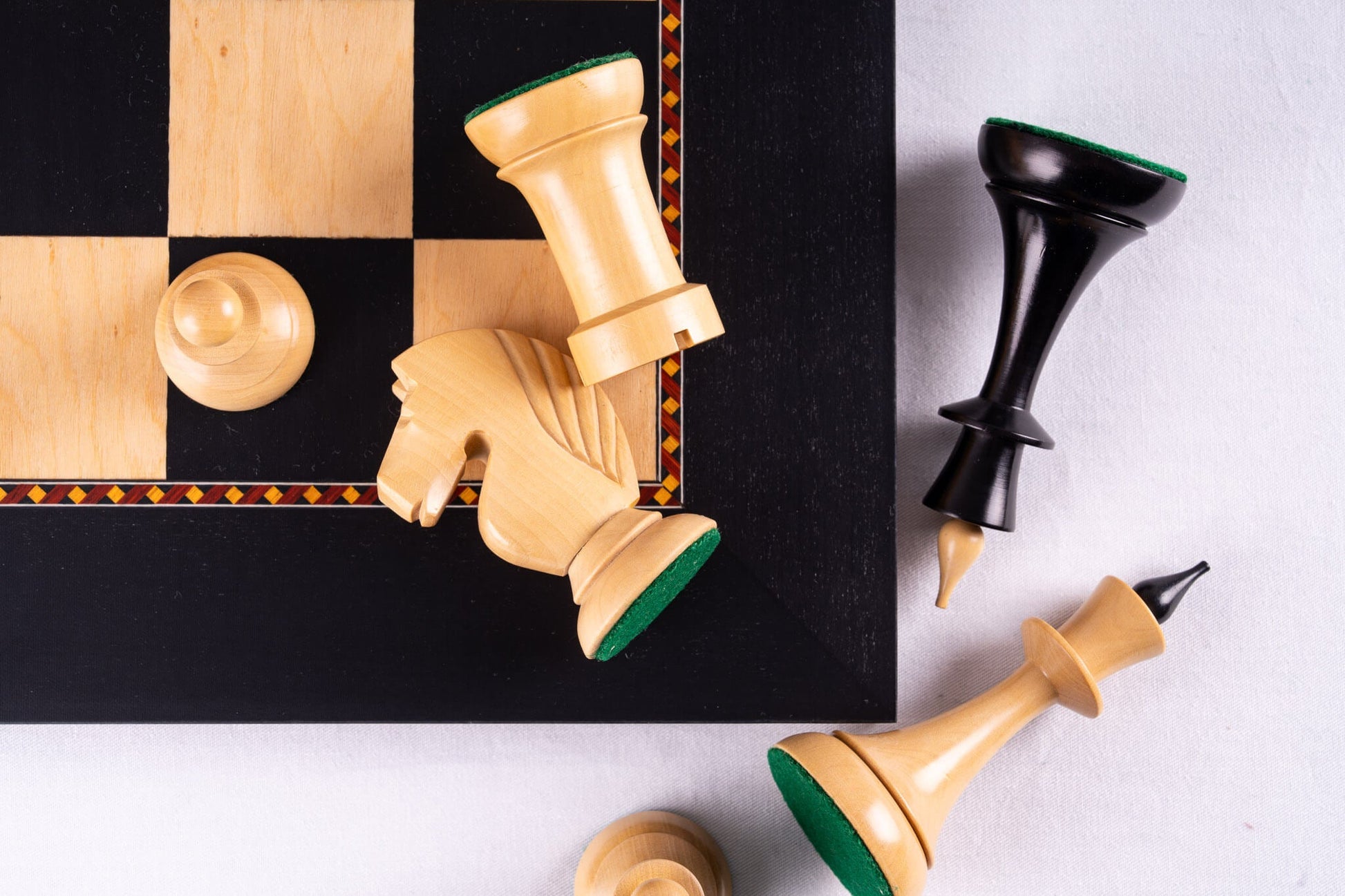 Chess Set <br>Gambit Royal