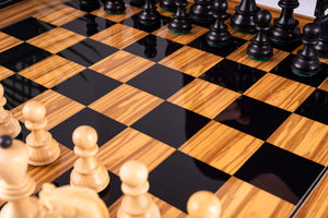 Chess Set Racines <br>in Olive wood