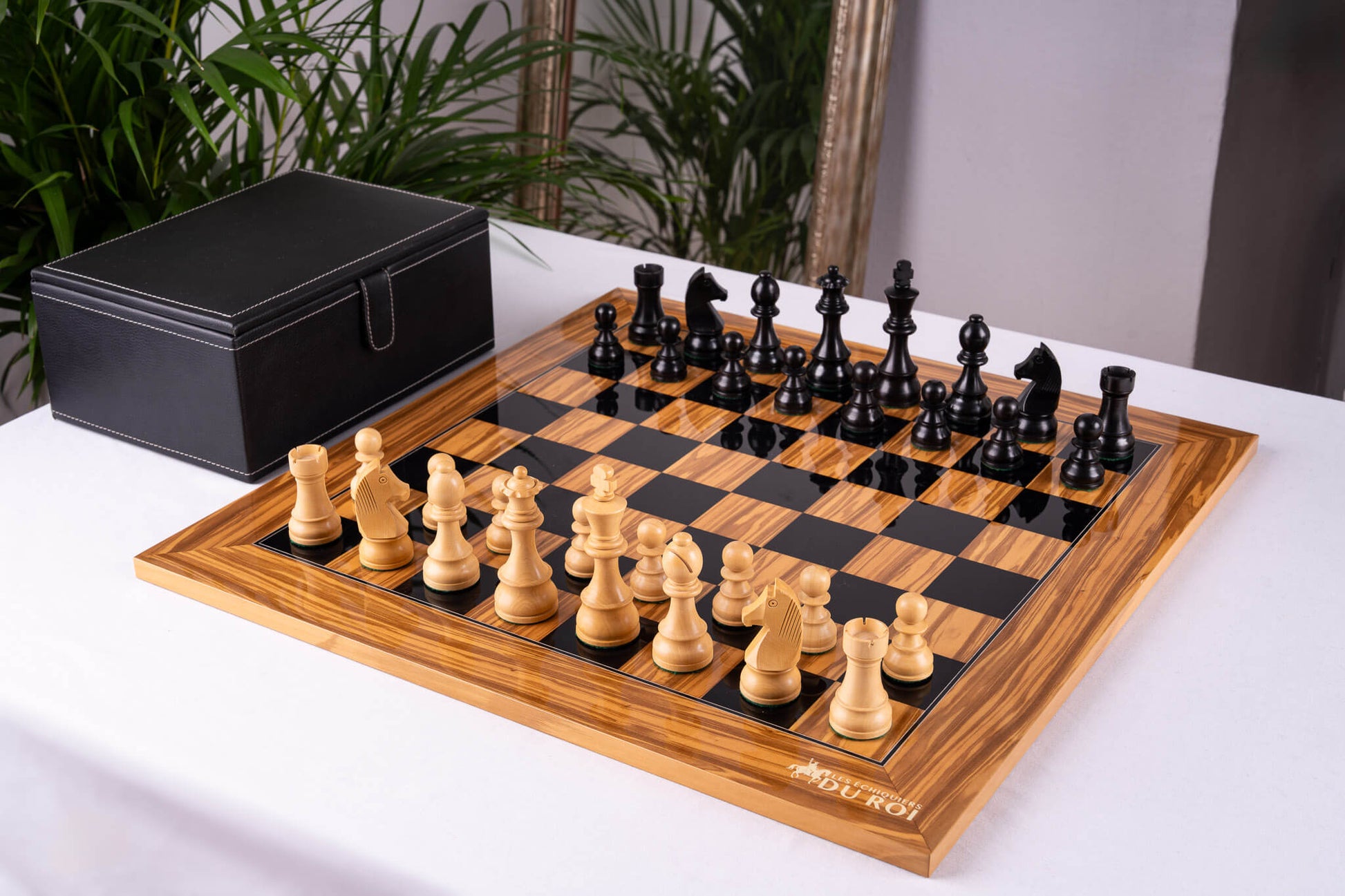 Chess Set Duel <br>in Olive wood