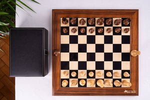 Elegant Rosewood and Sycamore Chessboard — Product view 3