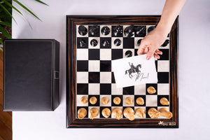 Chess Set Éclat <br>in Ebony
