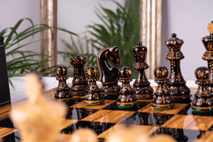 Chess Set Œuvre <br>in Olive wood