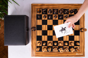 Chess Set Œuvre <br>in Olive wood