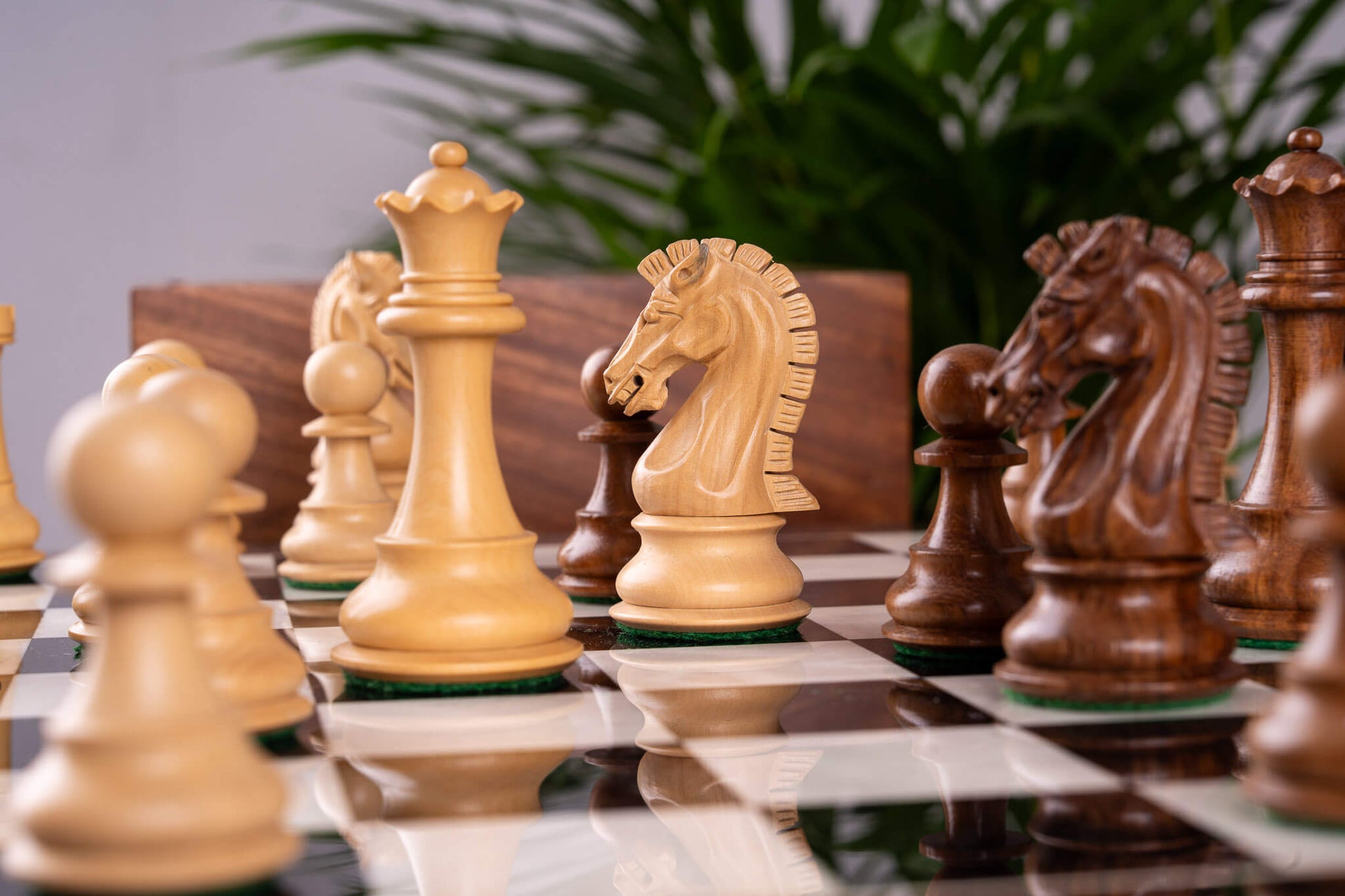 Chess Set Couronne <br>in Ebony