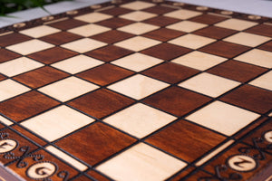Élysée Chess Set <br>Crafted in Maple and Hornbeam