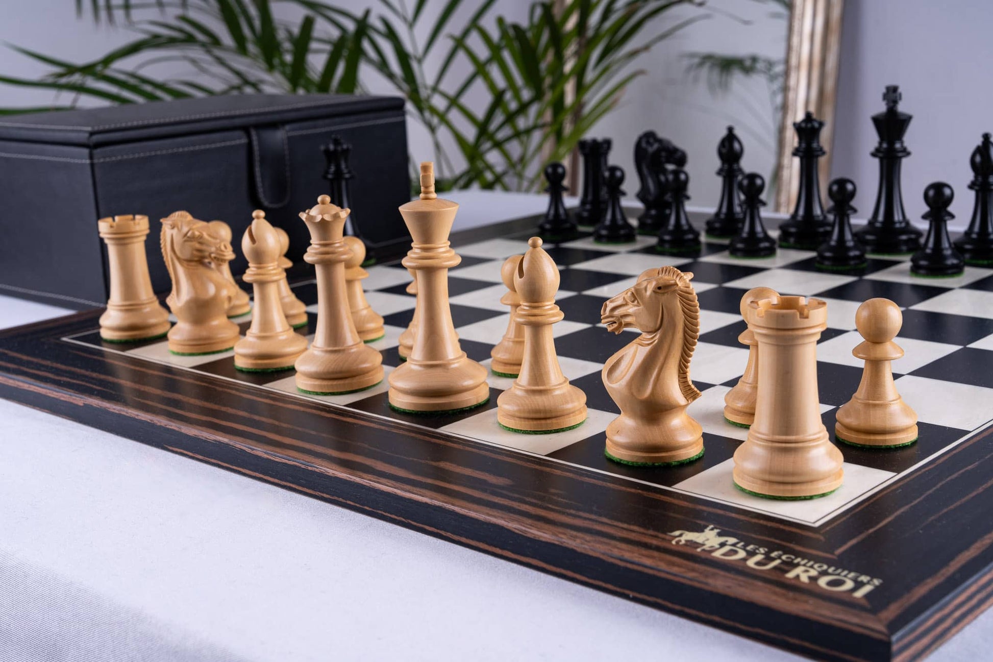 Zestaw szachowy Chevalerie <br>z hebanu