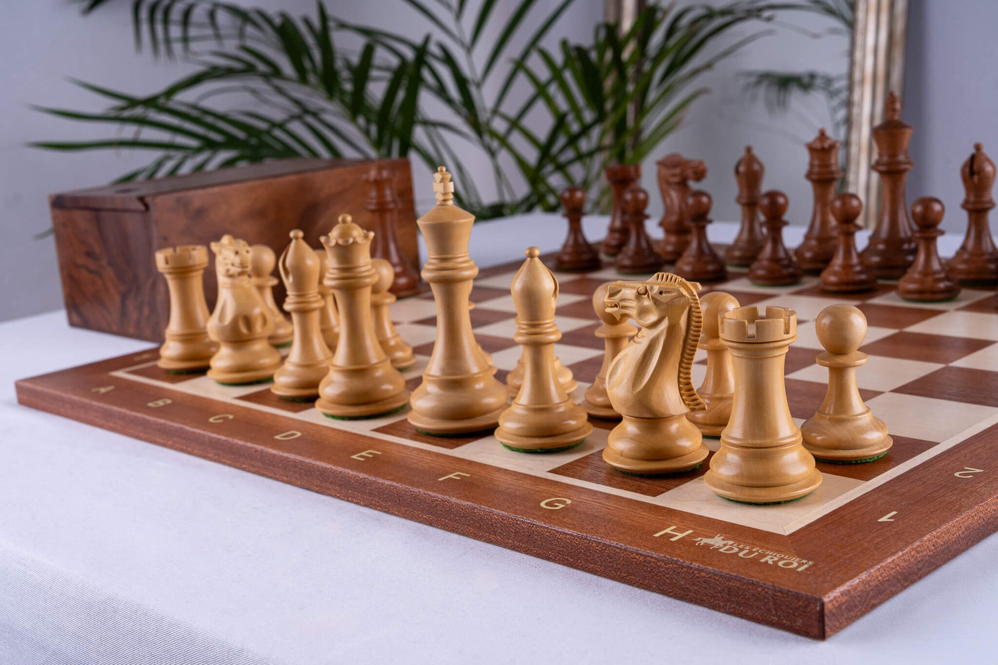 Chess Set Lauriers <br>in Boxwood & Mahogany