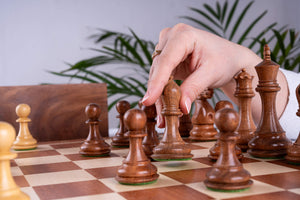 Chess Set Lauriers <br>in Boxwood & Mahogany