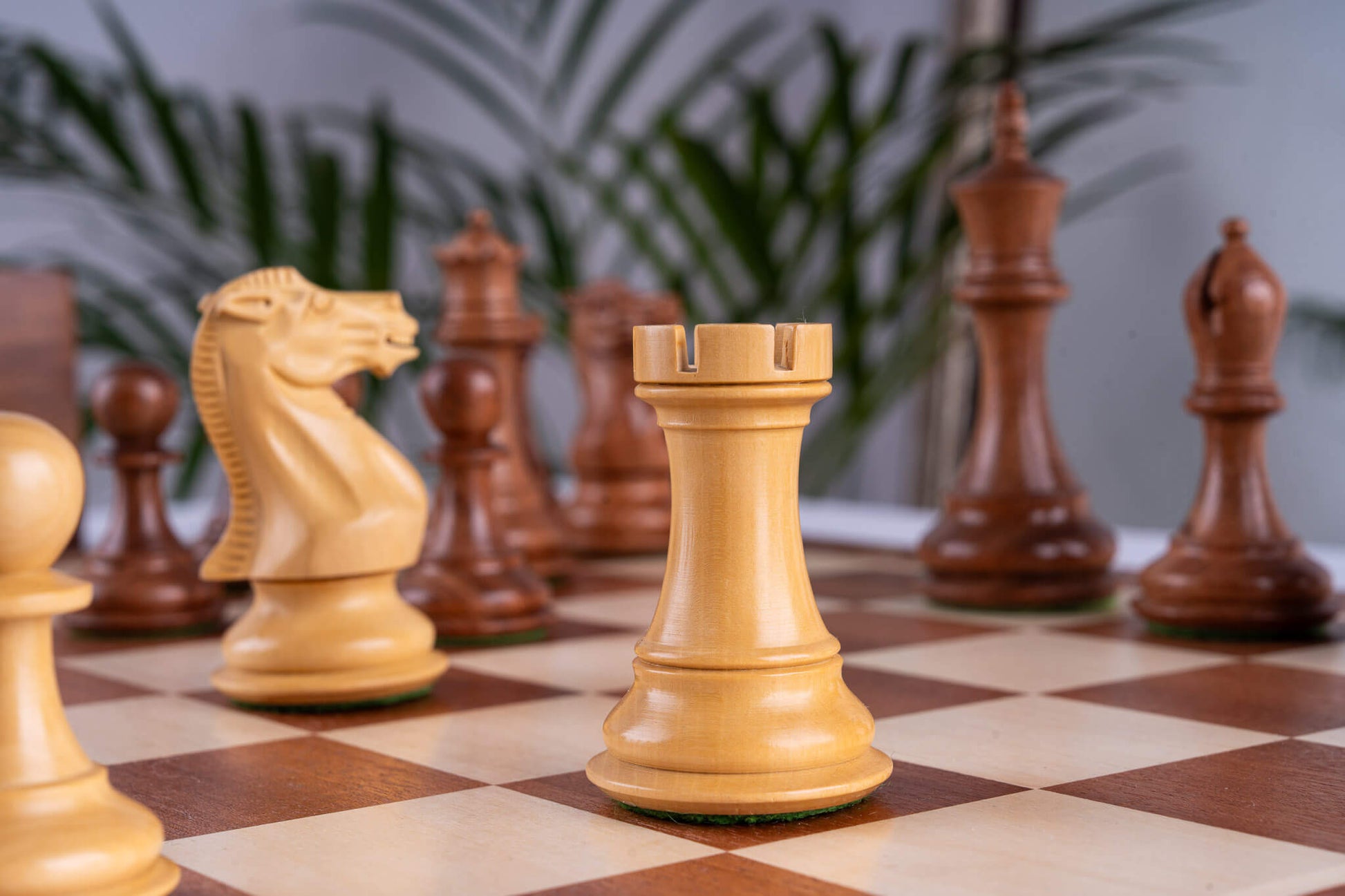 Chess Set Lauriers <br>in Boxwood & Mahogany