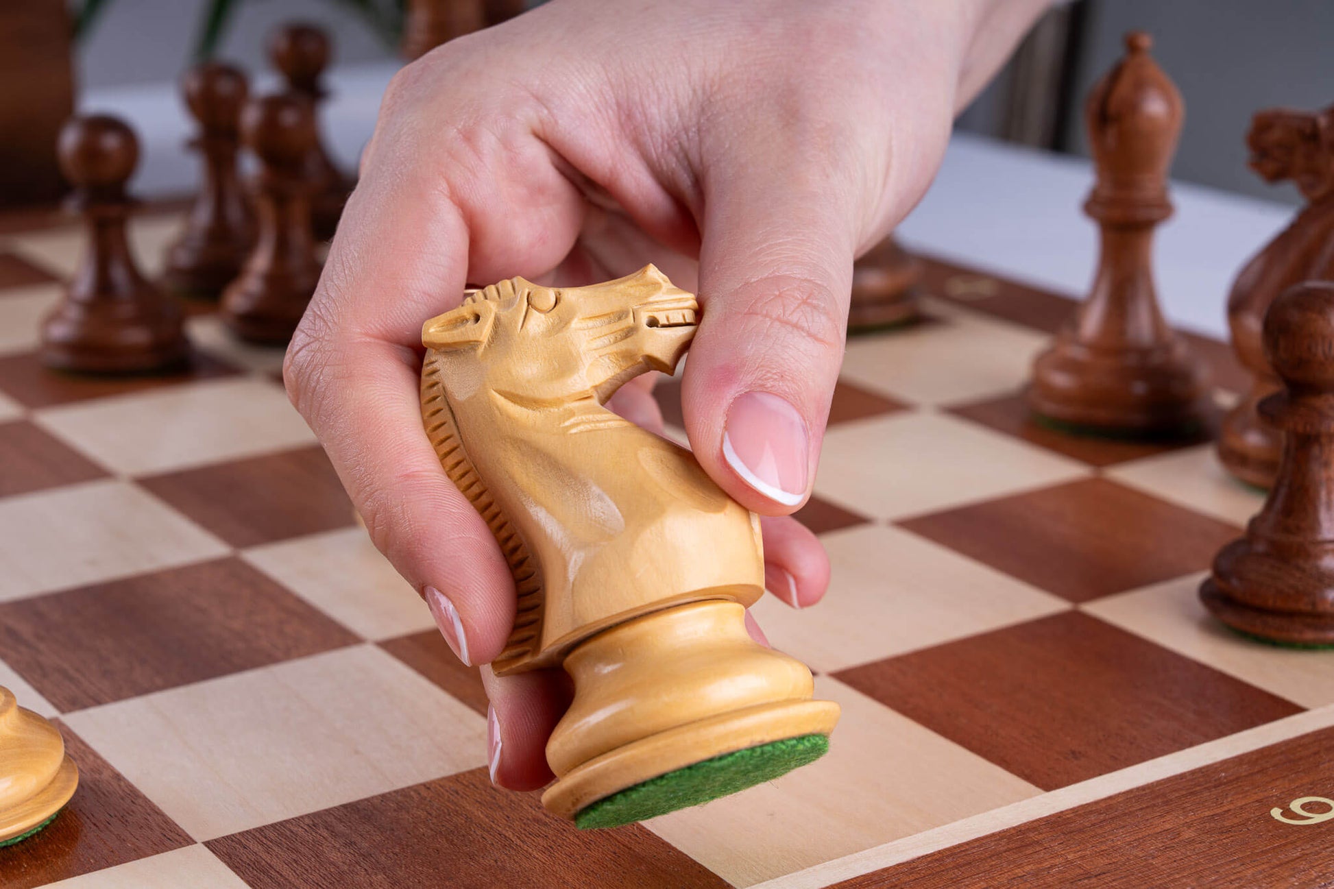 Chess Set Lauriers <br>in Boxwood & Mahogany