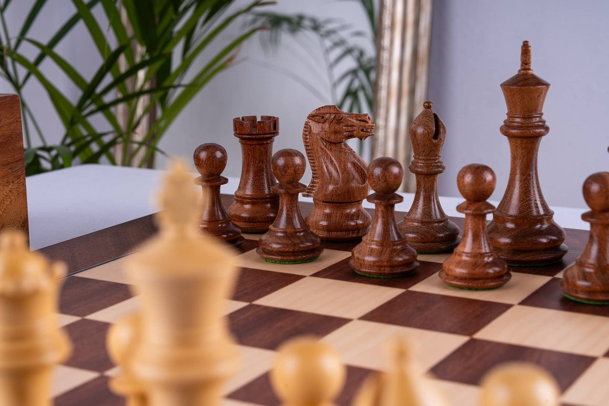 Chess Set Lumière <br>in Mahogany