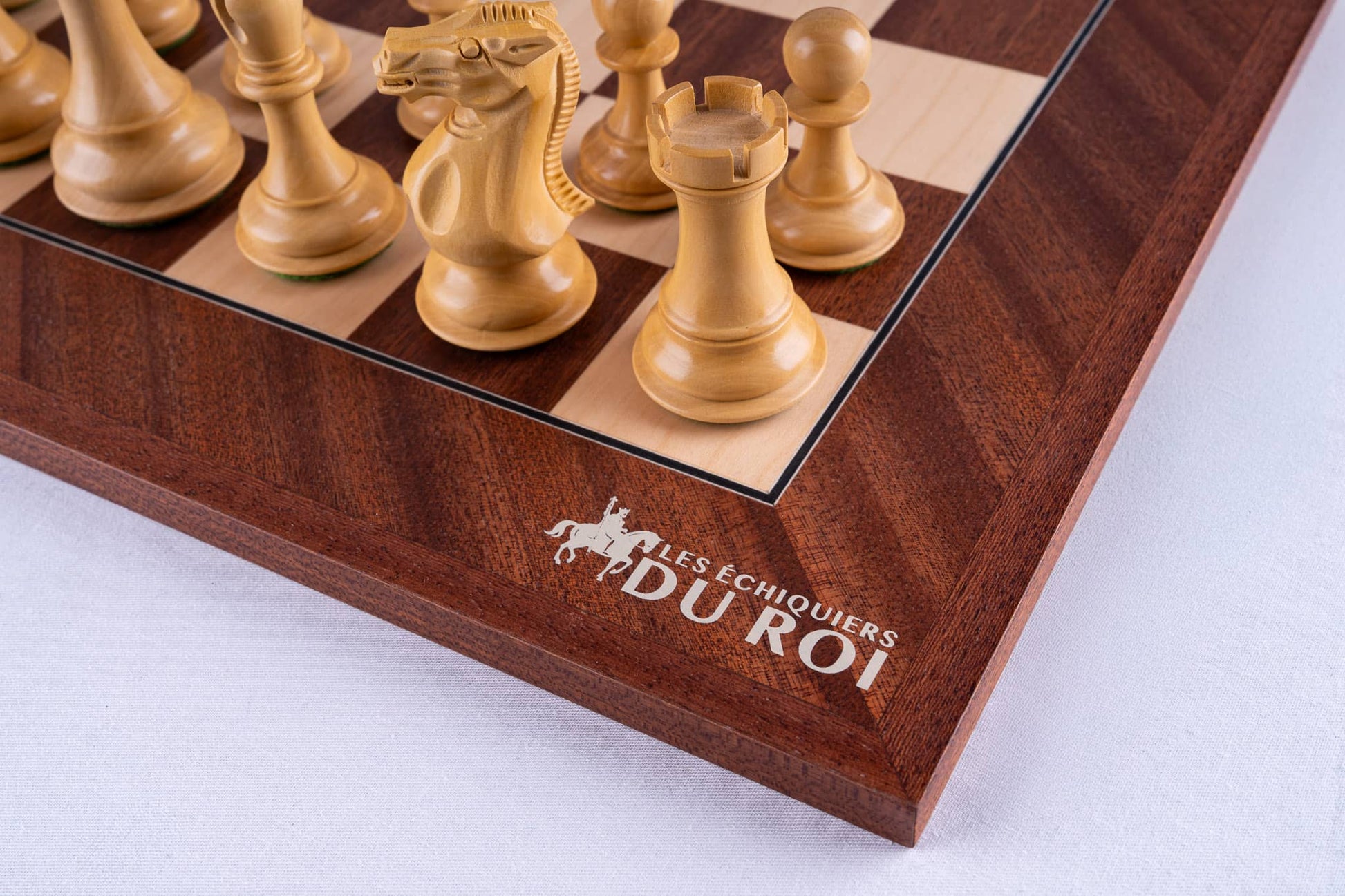 Chess Set Lumière <br>in Mahogany
