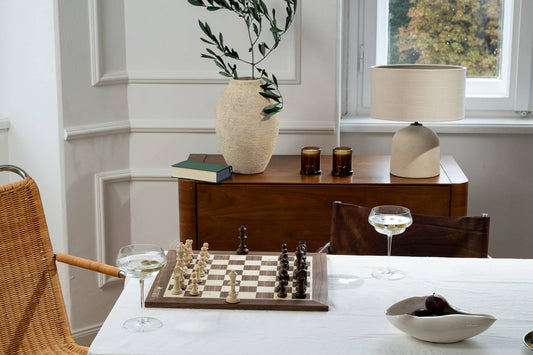 Royal Chess Set Crafted in Maple and Walnut Wood — Product view 9