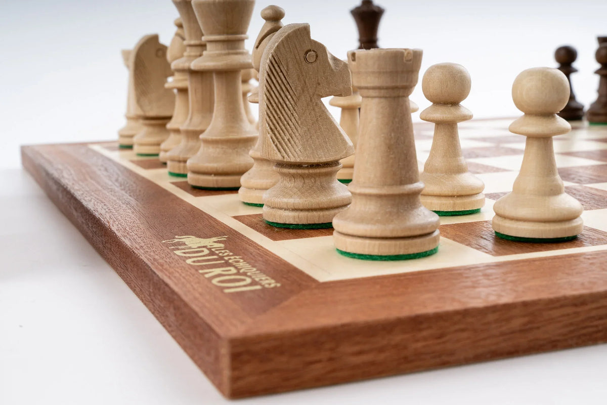 Royalty Chess Set in Mahogany Wood — Product view 5