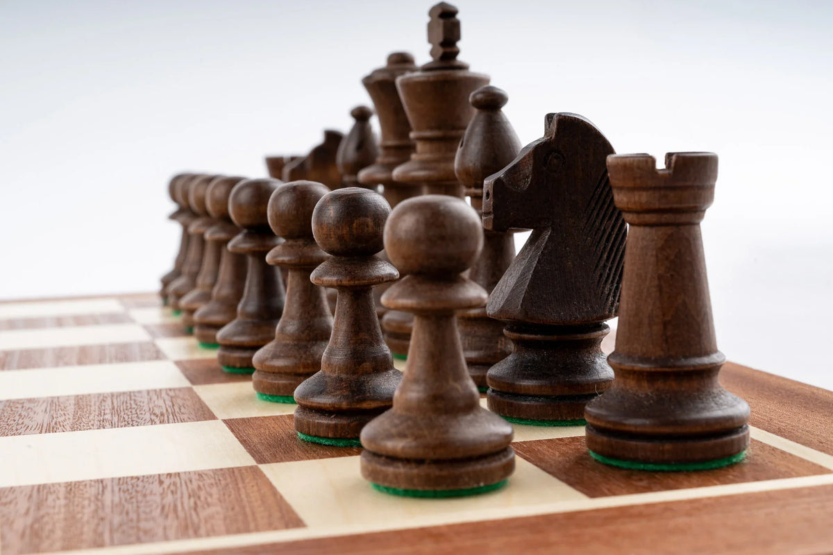 Royalty Chess Set in Mahogany Wood — Product view 7