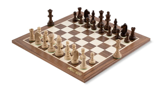 Royal Chess Set Crafted in Maple and Walnut Wood — Product view 1