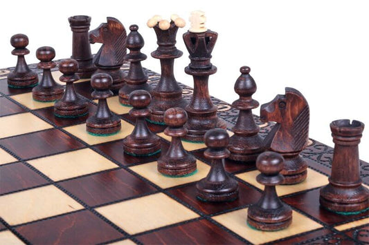 Élysée Chess Set <br>Crafted in Maple and Hornbeam