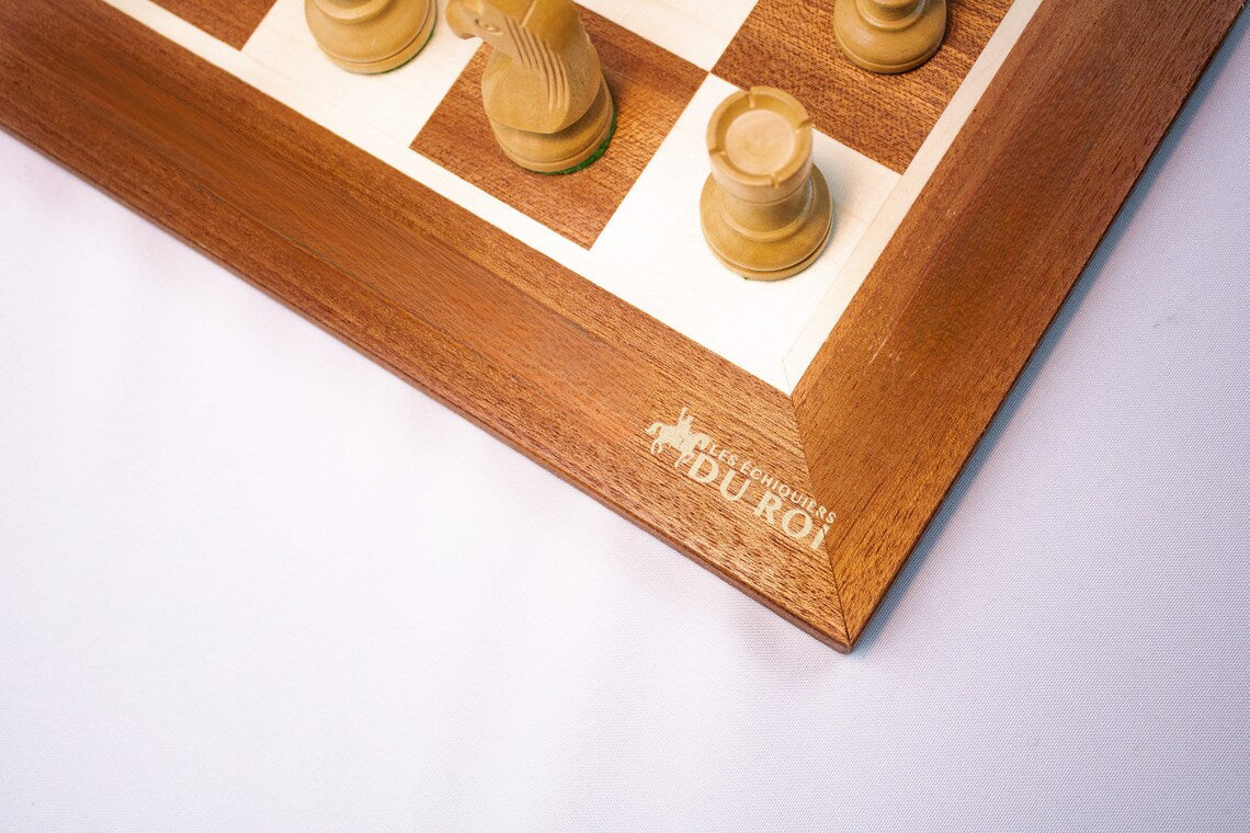 'Amber' Chess Set <br>Crafted in Mahogany Wood