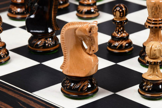 Refined Chess Set <br>Crafted in Ebony and Boxwood