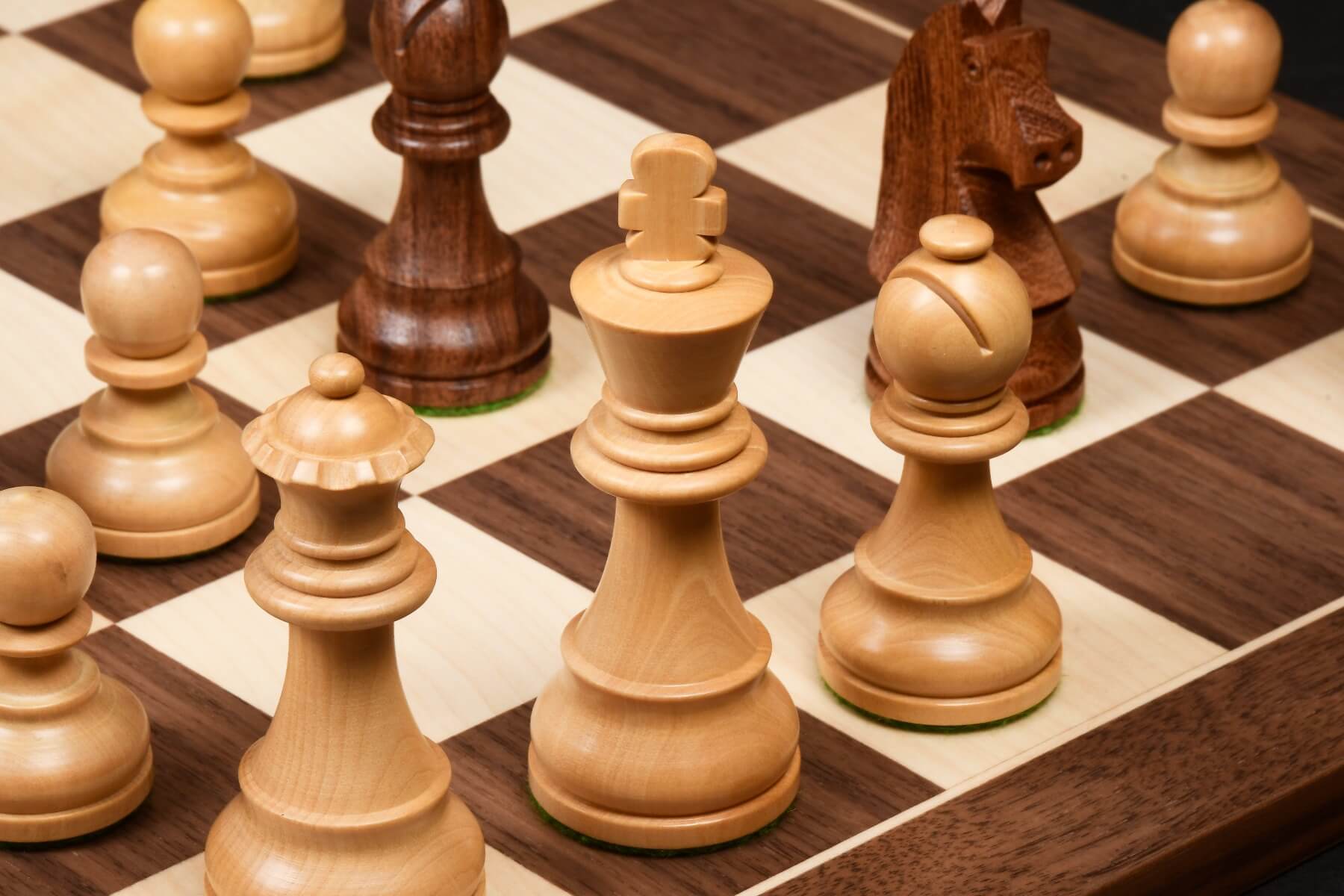 Regal Chess Pieces Crafted in <br>Exquisite Acacia and Boxwood