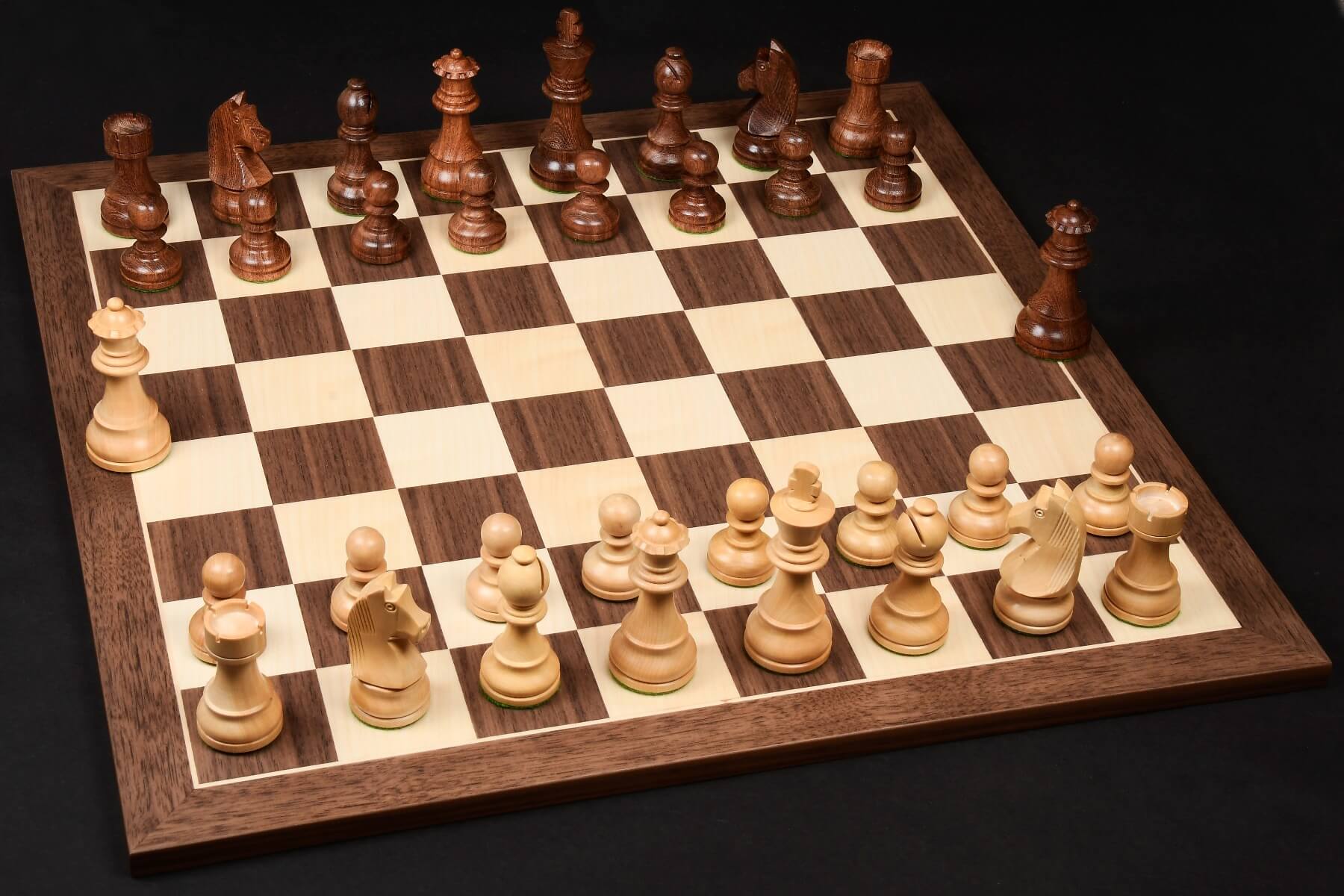 Regal Chess Pieces Crafted in <br>Exquisite Acacia and Boxwood