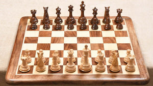 Figury szachowe Sovereign <br>Wykonane z akacji i bukszpanu