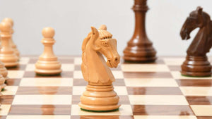 Figury szachowe Sovereign <br>Wykonane z akacji i bukszpanu