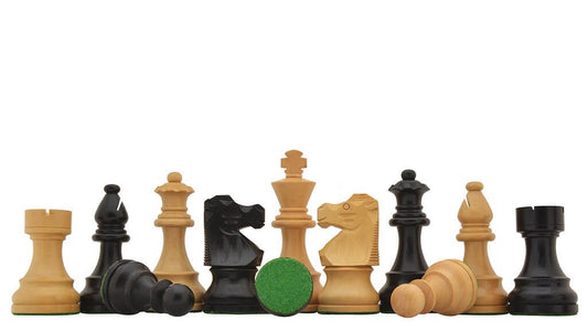 Nobility Chess Pieces Crafted <br>in Ebonized and Natural Boxwood