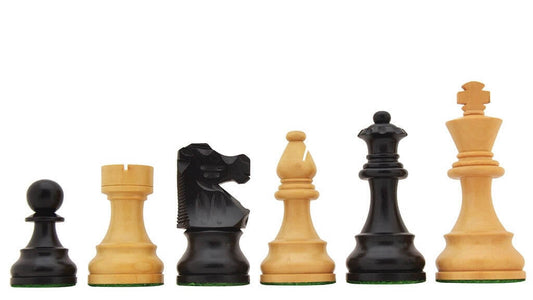 Nobility Chess Pieces Crafted <br>in Ebonized and Natural Boxwood